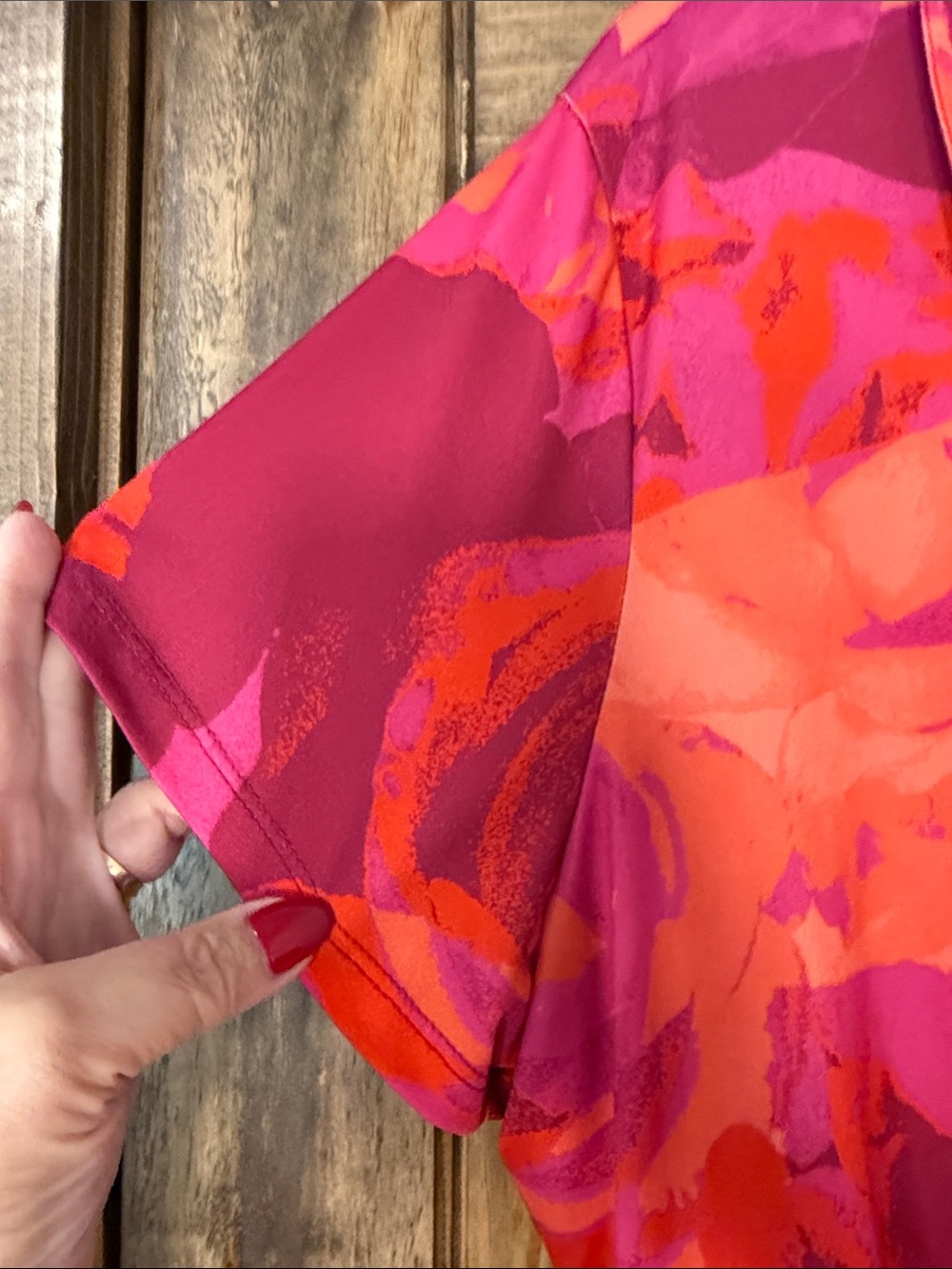 torrid Pink & Orange Abstract Ruched Button-Front Top - Picture 6 of 9